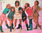 Poster (114) DOLLY DOTS (54x42) ALS NIEUW, Verzenden, Zo goed als nieuw, Muziek