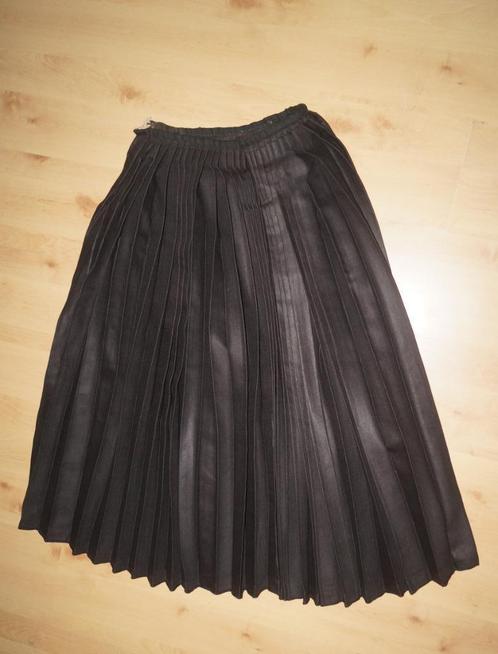 zwarte  'serriedoom' bovenrok; Staphorster klederdracht, Antiek en Kunst, Antiek | Kleding en Accessoires, Ophalen of Verzenden
