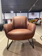 Fauteuil stoel bruin leer zwart metaal poten nieuw, Ophalen, Nieuw, Leer
