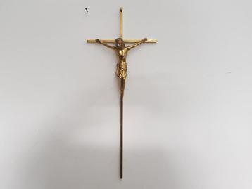 oud antiek groot messing kruis met het beeld van christus beschikbaar voor biedingen