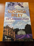 Lucinda Riley - De lavendeltuin, Lucinda Riley, Ophalen of Verzenden, Zo goed als nieuw, Nederland