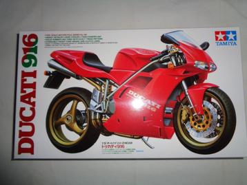 Tamiya 1:12  14068   Ducati 916 en  Senna up grade set beschikbaar voor biedingen