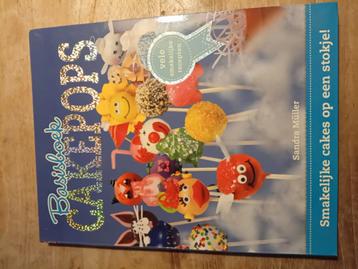 Basisboek cakepops beschikbaar voor biedingen