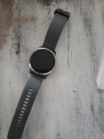 Garmin VivoActive 4 met 2 bandjes beschikbaar voor biedingen