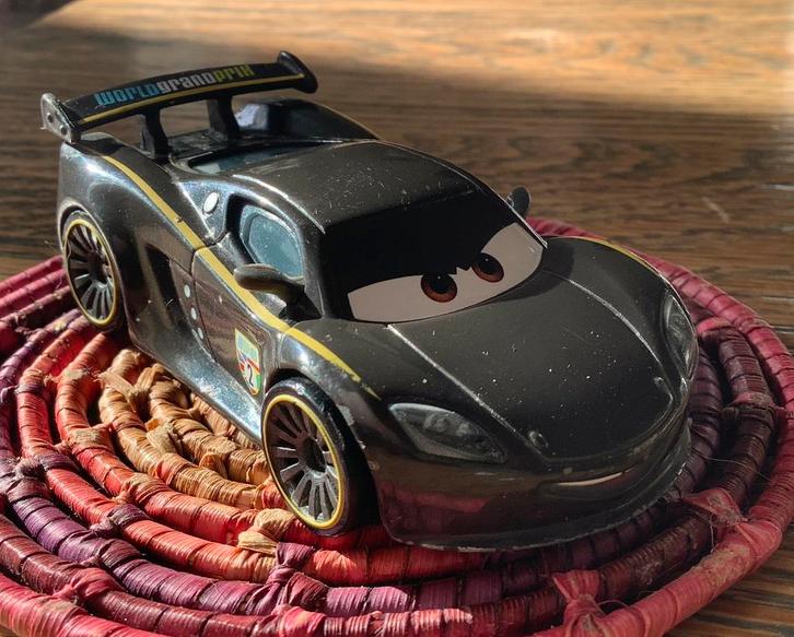 Cars Sportwagen auto Launchers Max schnell zgan Disney, Hobby en Vrije tijd, Modelauto's | Overige schalen, Zo goed als nieuw