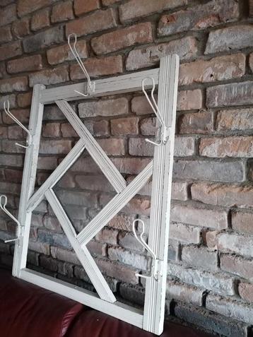 Brocante frans houten kapstok keukenrek rek haken 75x80 beschikbaar voor biedingen