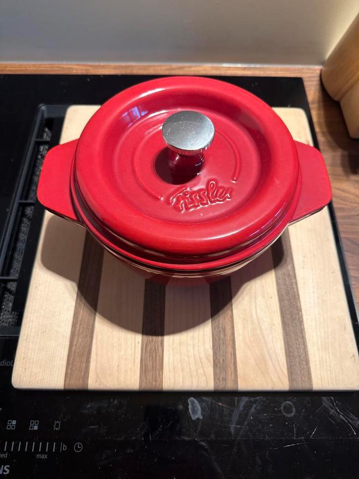 Fissler Braadpan - Rood - Gietijzer (19cm), Huis en Inrichting, Keuken | Potten en Pannen, Zo goed als nieuw, Koekenpan of Braadpan