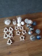 25 kerstballen / kerstornamenten in de kleuren blauw en wit, Diversen, Kerst, Ophalen, Zo goed als nieuw