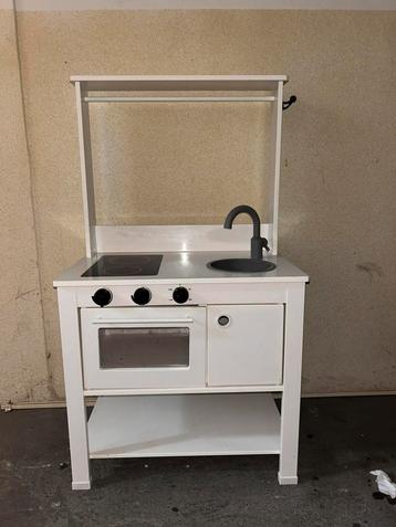 Kinder keuken van de IKEA  beschikbaar voor biedingen