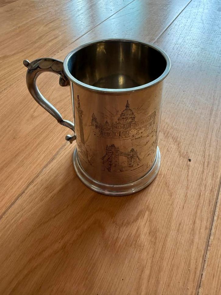 Verzilverde bierpul Londen taferelen, Antiek en Kunst, Antiek | Tin, Ophalen of Verzenden