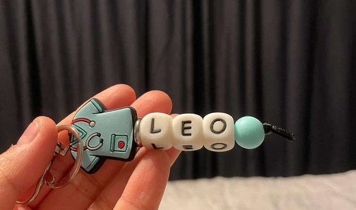 Verpleegkundige sleutelhanger voor een Leo, Verzamelen, Sleutelhangers, Nieuw, Ophalen of Verzenden