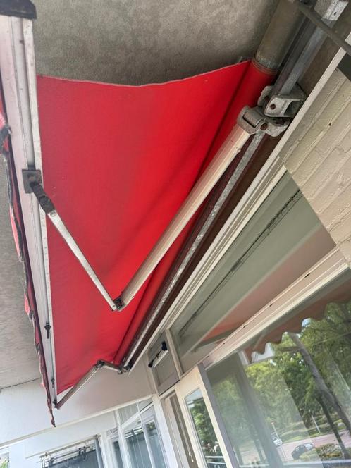 Knikarmzonnescherm, Tuin en Terras, Zonneschermen, Gebruikt, Knikarmscherm, Ophalen