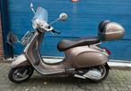 Piaggio Vespa Primavera 125CC A1 Touring Bruin Luxe motor, Motoren, Scooter, Particulier, 125 cc, 11 kW of minder