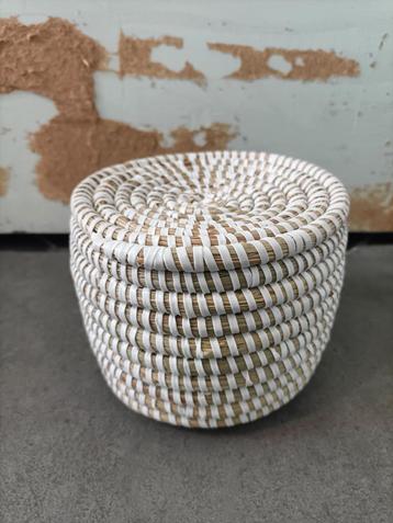 Handgemaakt rieten mandje | Sierraden opbergen| Ibiza stij beschikbaar voor biedingen