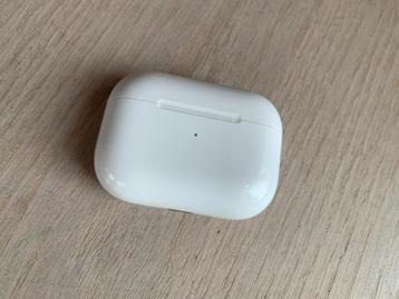 Apple airpods pro 1 oplader case voor weinig ect.. beschikbaar voor biedingen