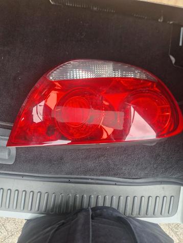 Jaguar S-type '07 Achterlichten - Rechts Goed, Links Defect beschikbaar voor biedingen