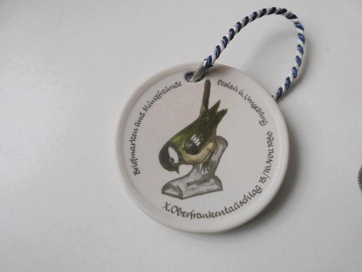 Goebel Porselein medaille met Koolmees, Antiek en Kunst, Antiek | Porselein, Ophalen of Verzenden