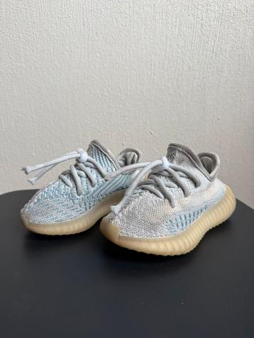 Yeezy boost Adidas kinderschoenen - maat:28 EU beschikbaar voor biedingen
