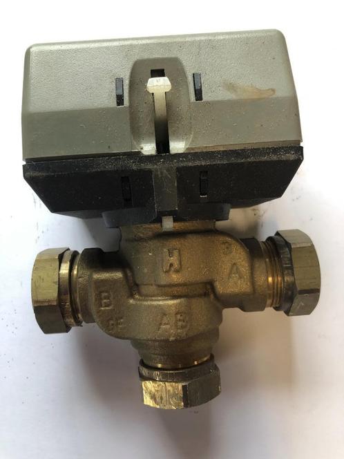 Honeywell driewegkleppen compleet met motoren, Doe-het-zelf en Verbouw, Verwarming en Radiatoren, Zo goed als nieuw, Minder dan 200 watt