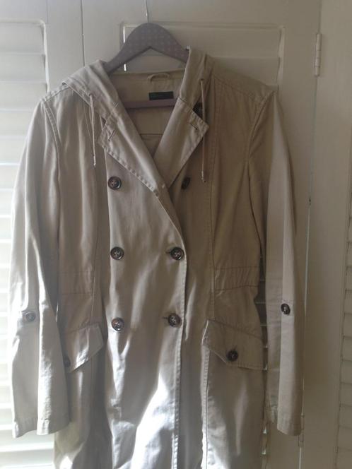 Benetton Parka met capuchon, zandkleur, Kleding | Dames, Jassen | Zomer, Gedragen, Maat 42/44 (L), Beige, Verzenden