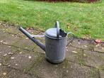 Leuke oude zinken gieter, Ophalen