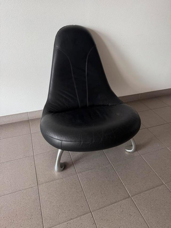 Leolux Chi zwart leren design fauteuil Yin Yang / Feng Shui., Huis en Inrichting, Fauteuils, Zo goed als nieuw, Leer, 75 tot 100 cm