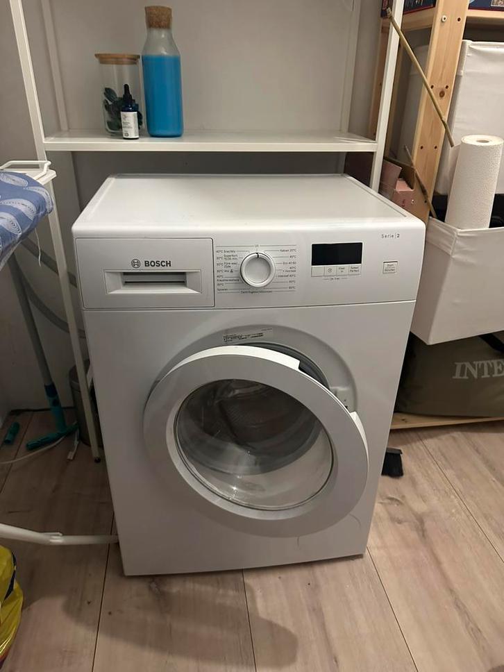 Bosch Serie 2 Wasmachine – 7 kg – 4 jaar oud, Witgoed en Apparatuur, Wasmachines, Zo goed als nieuw, 6 tot 8 kg, 85 tot 90 cm