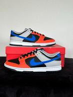 Nike Dunk Low EMB Knicks US 12,5 (47) Nieuw, Overige kleuren, Nike, Nieuw, Ophalen of Verzenden