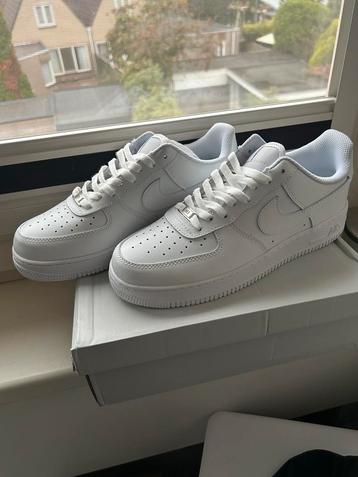 Nike Airforce one white size 42 *NEW* beschikbaar voor biedingen