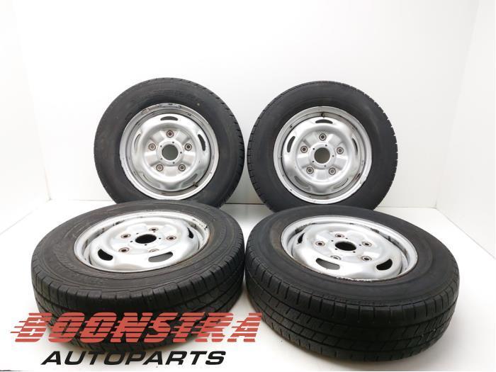 Velgen set + banden van een Ford Transit, Auto-onderdelen, Banden en Velgen, Personenwagen, Gebruikt, 3 maanden garantie, Ophalen of Verzenden
