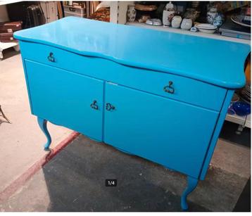 Turquoise Commode Kast beschikbaar voor biedingen