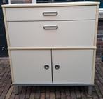 Kledingkast/commode met lades en deurtjes, Ophalen