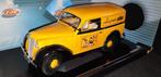renault juva 4 1952 geel  solido  1:18, Hobby en Vrije tijd, Modelauto's | 1:18, Ophalen, Gebruikt, Auto, Solido