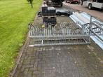 2 fietsenrekken, Ophalen, Zo goed als nieuw