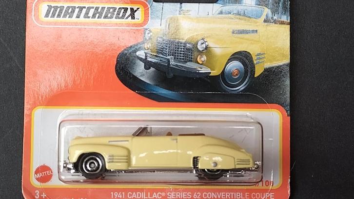 Cadillac Series 62 cabrio geel 1:64 3inch Matchbox Pol, Hobby en Vrije tijd, Modelauto's | Overige schalen, Nieuw, Auto, Verzenden