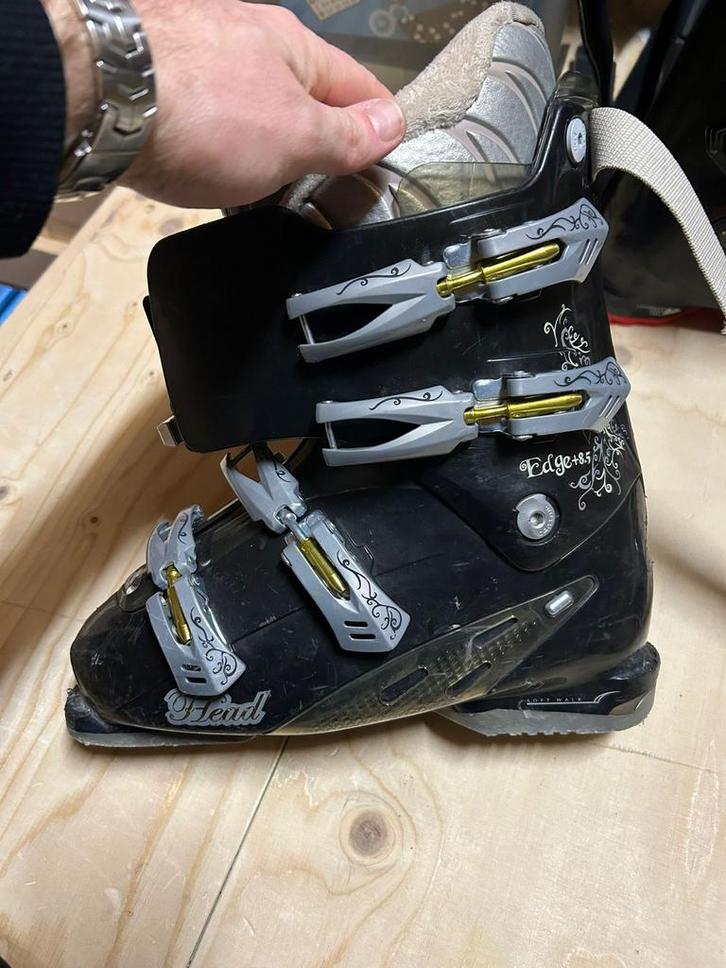 Dames ski's met skischoenen, Sport en Fitness, Skiën en Langlaufen, Gebruikt, Ski's, Skiën, Overige merken, Carve, 140 tot 160 cm