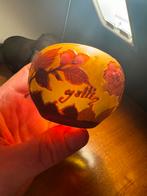 Miniatuur vaasje van glas gesigneerd, Ophalen of Verzenden, Zo goed als nieuw