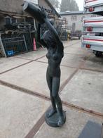 Te koop bronzen beeld met wateraansluiting +/- 175 cm hoog, Verzamelen, Beelden en Beeldjes, Ophalen, Zo goed als nieuw, Mens