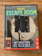 999 games - Pocket Escape Room - Ontsnapping uit Alcatraz, 999 Games, Ophalen of Verzenden, Een of twee spelers, Zo goed als nieuw