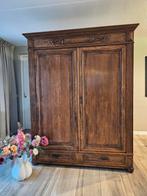 Brocante Franse kledingkast servieskast demontabel, Huis en Inrichting, The restyle store, 200 cm of meer, ., 150 tot 200 cm