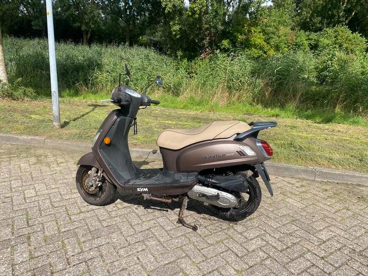 Scooter sym fiddle 2, Fietsen en Brommers, Scooters | SYM, Gebruikt, Fiddle, Benzine, Ophalen