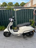 Vespa sprint, Ophalen, Vespa S, Zo goed als nieuw, Benzine