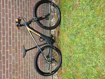 Nieuwstaat cube mtb 29er ebike met lage km stand beschikbaar voor biedingen