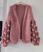 Roze handgemaakte bubbelvest - grof gebreid, Maat 38/40 (M), Ophalen of Verzenden, Gedragen, Handgemaakt
