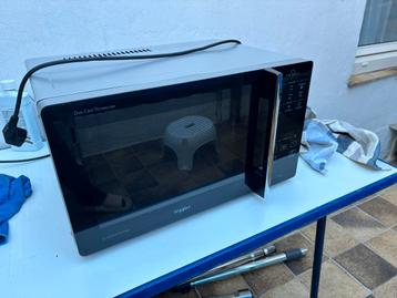 MagnetronOven Whirlpool - Schoon en Werkt Goed beschikbaar voor biedingen