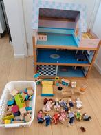 Leuk houten poppenhuis met poppetjes en meubels, Ophalen, Gebruikt, Poppenhuis