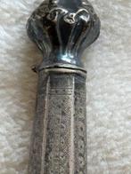 Zilveren parfum flesje - Hollandse school, Antiek en Kunst, Antiek | Glas en Kristal, Ophalen of Verzenden