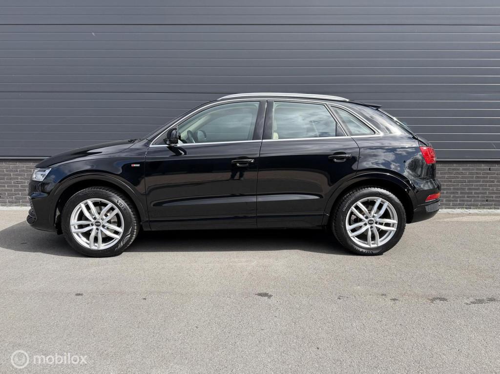 Audi Q3 1.4 TFSI CoD Sport Pro Line S-Line XENON*NAV*HAAK*PD, 730 kg, 4 cilinders, Zwart, Handgeschakeld