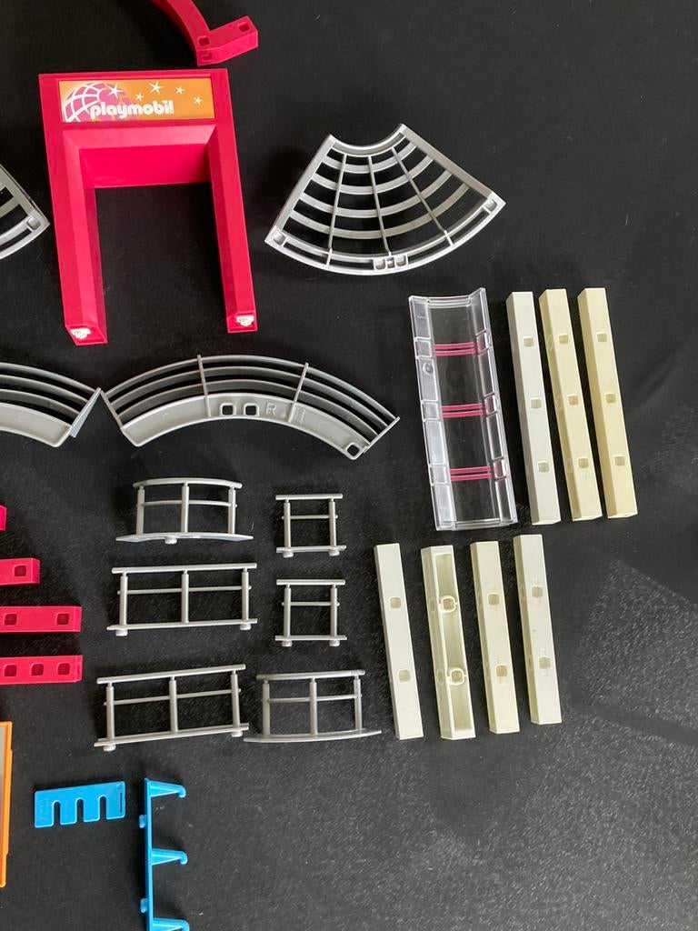 Playmobil winkelcentrum gebouw onderdelen., Ophalen of Verzenden, Zo goed als nieuw