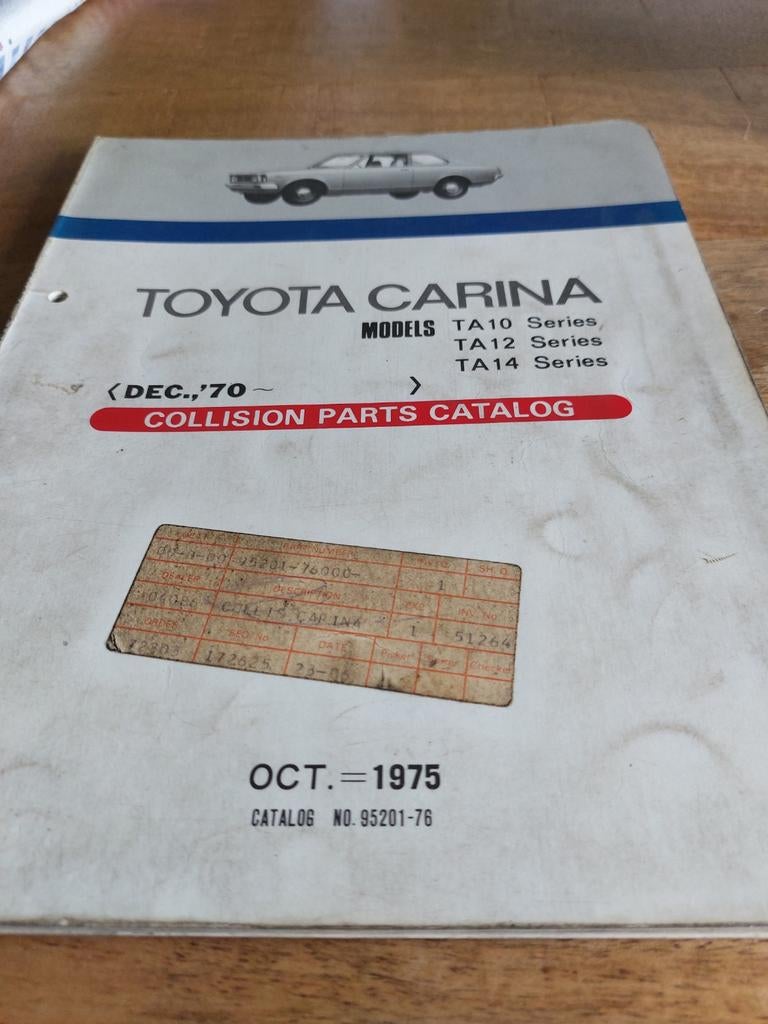 COLLISION PARTS CATALOGUS TOYOTA CARINA TA12 TA14, Ophalen of Verzenden